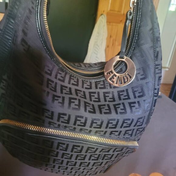 Fendi hobo bag- authentic- - Picture 5 of 8